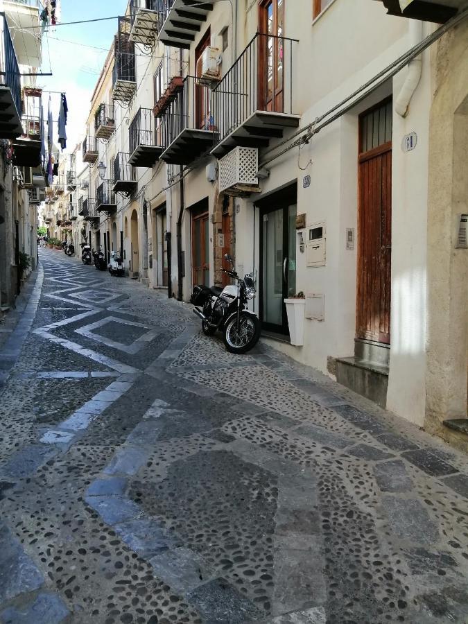Una Stanza A Cefalú Exterior foto